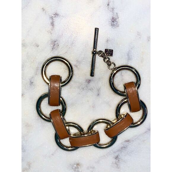 Banana Republic Chunky Gold Tone Tan Leather Link Toggle Bracelet EUC - Picture 9 of 9